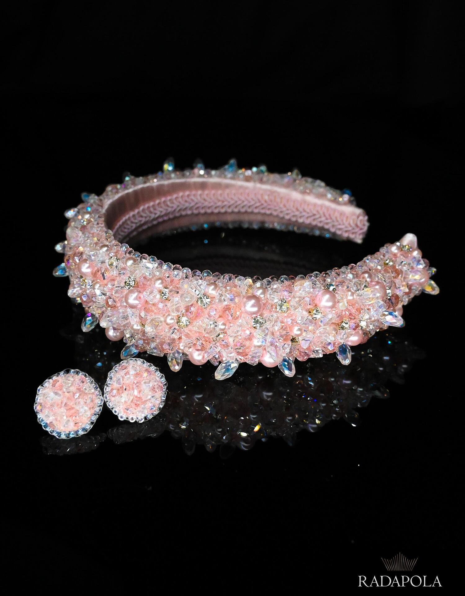 Voluminous Tiara &amp; Earrings Set