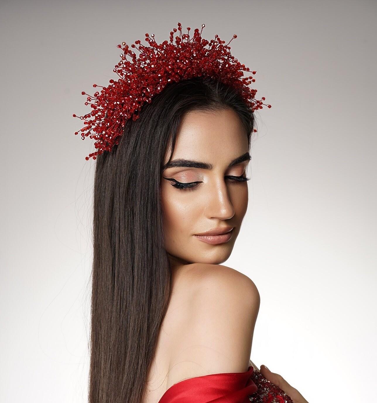 Crown: Red Illusion