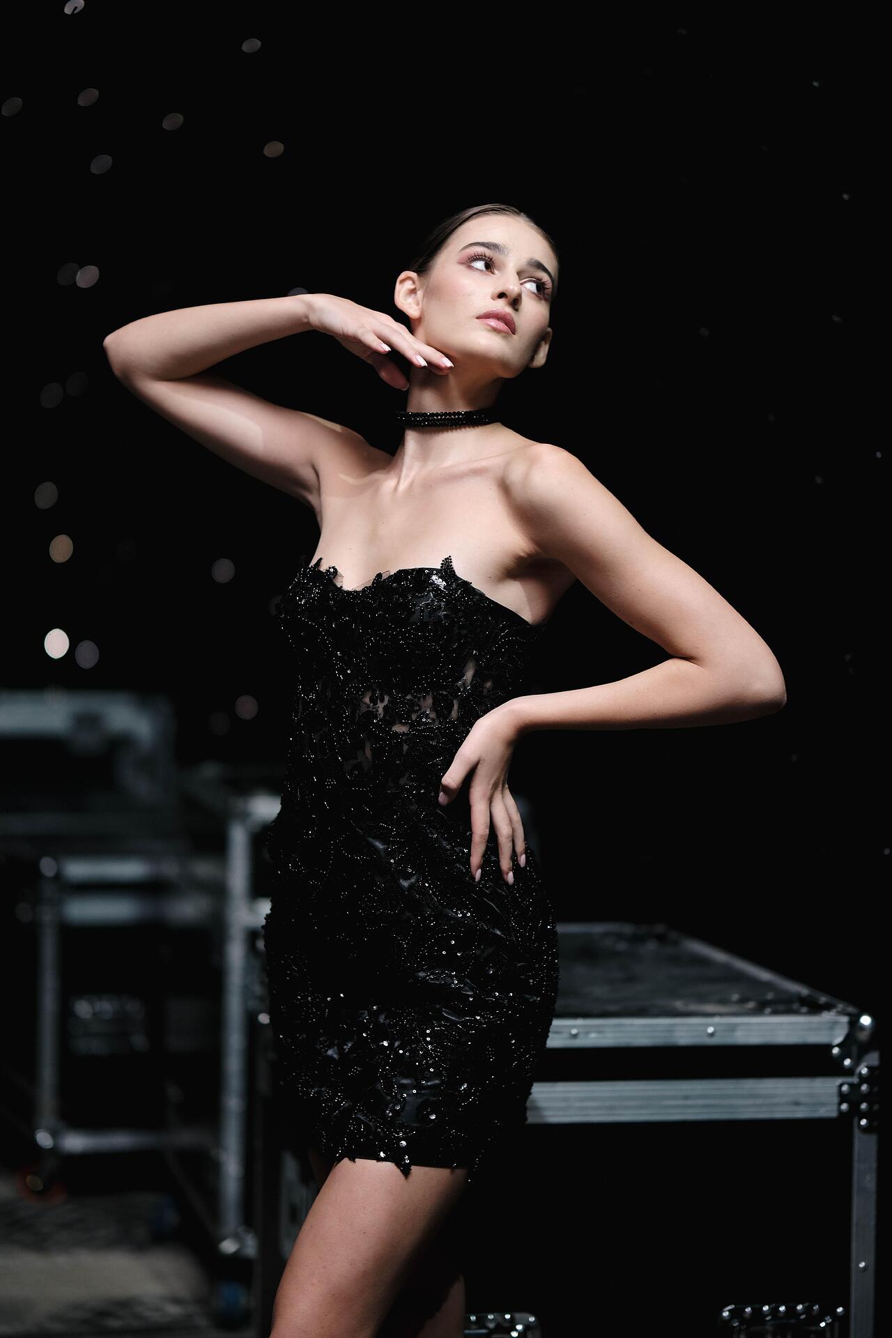 Luxurious black short dress: LBD