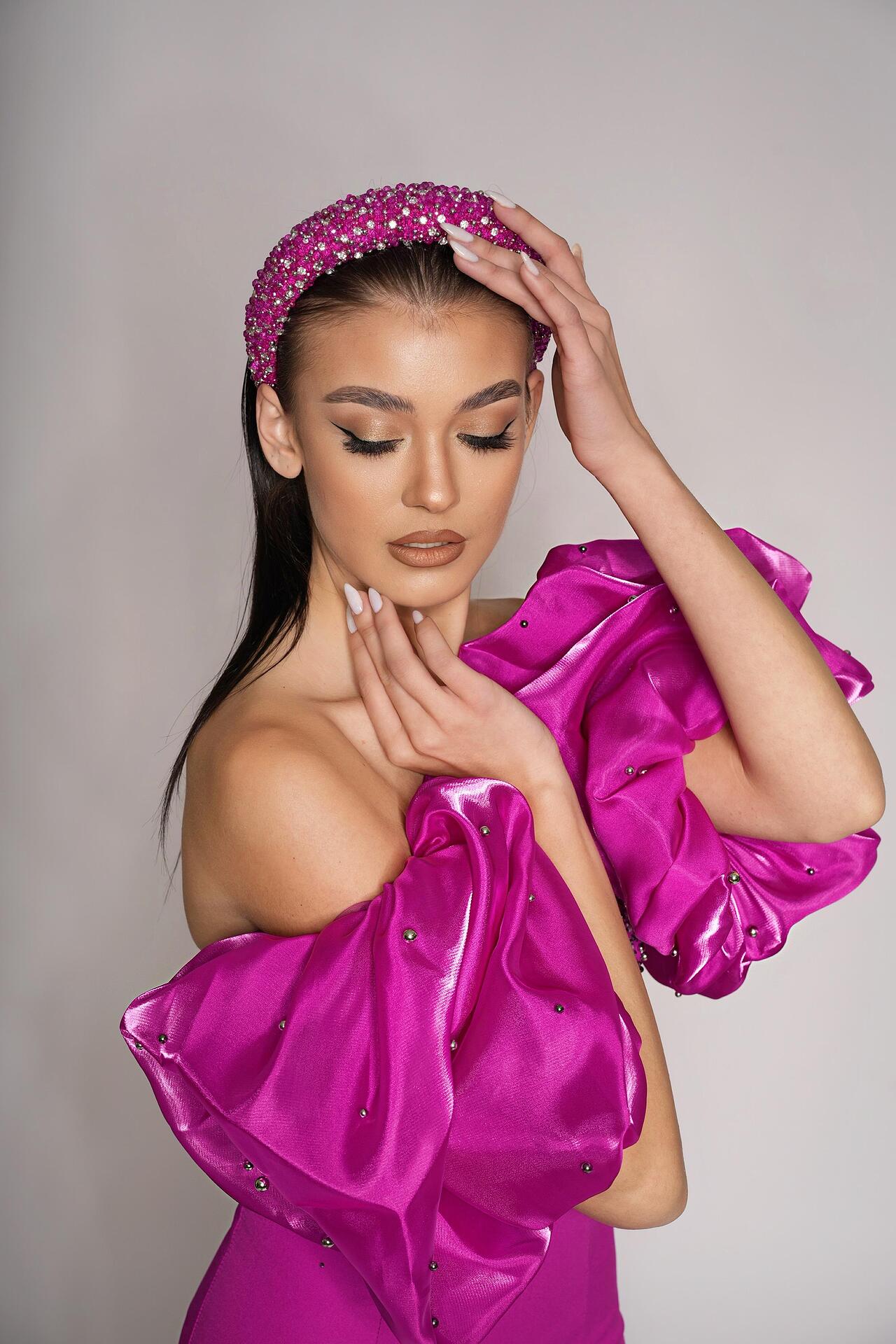 Formal pink dress: Barbie