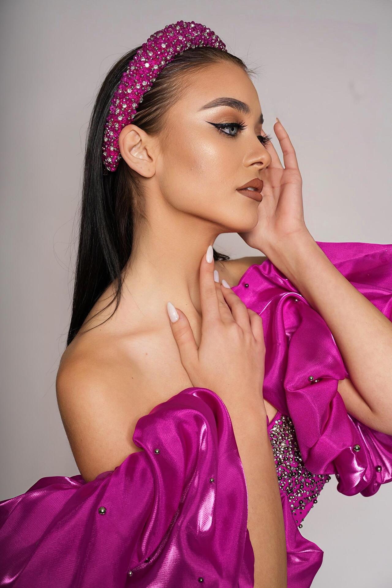 Formal pink dress: Barbie