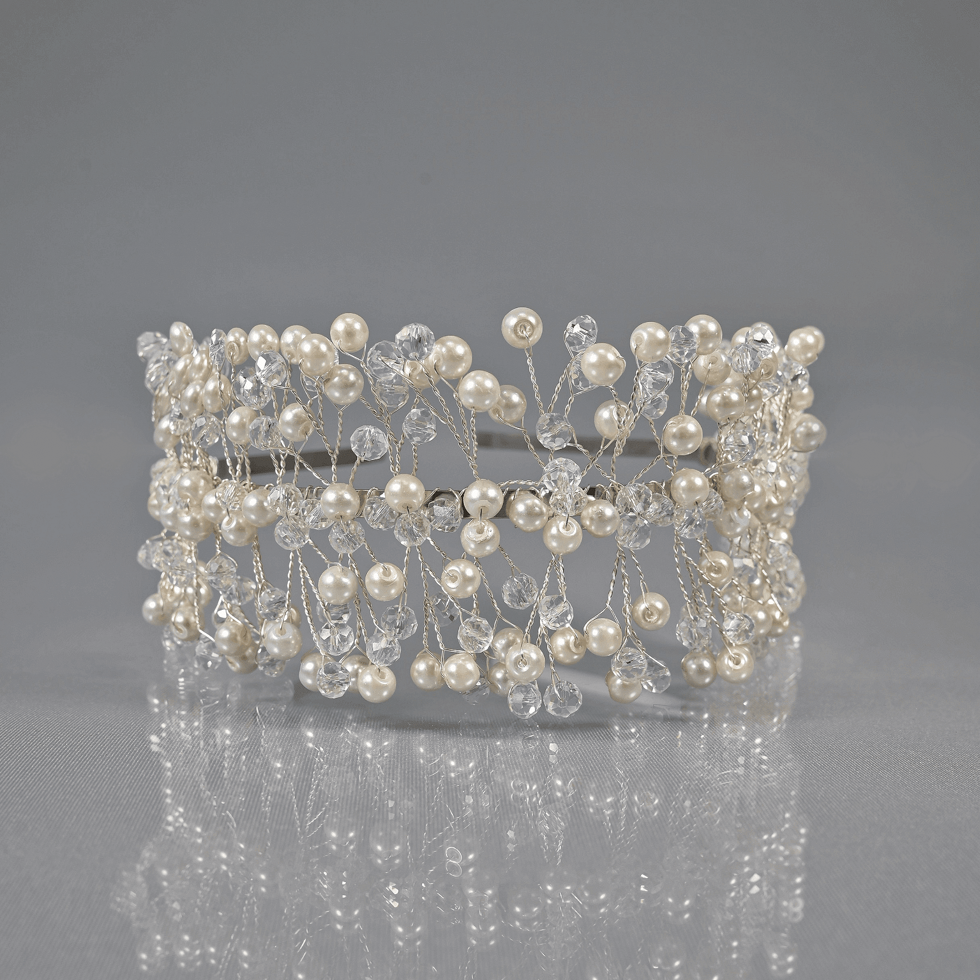 Pearl tiara: Pearl Elegance