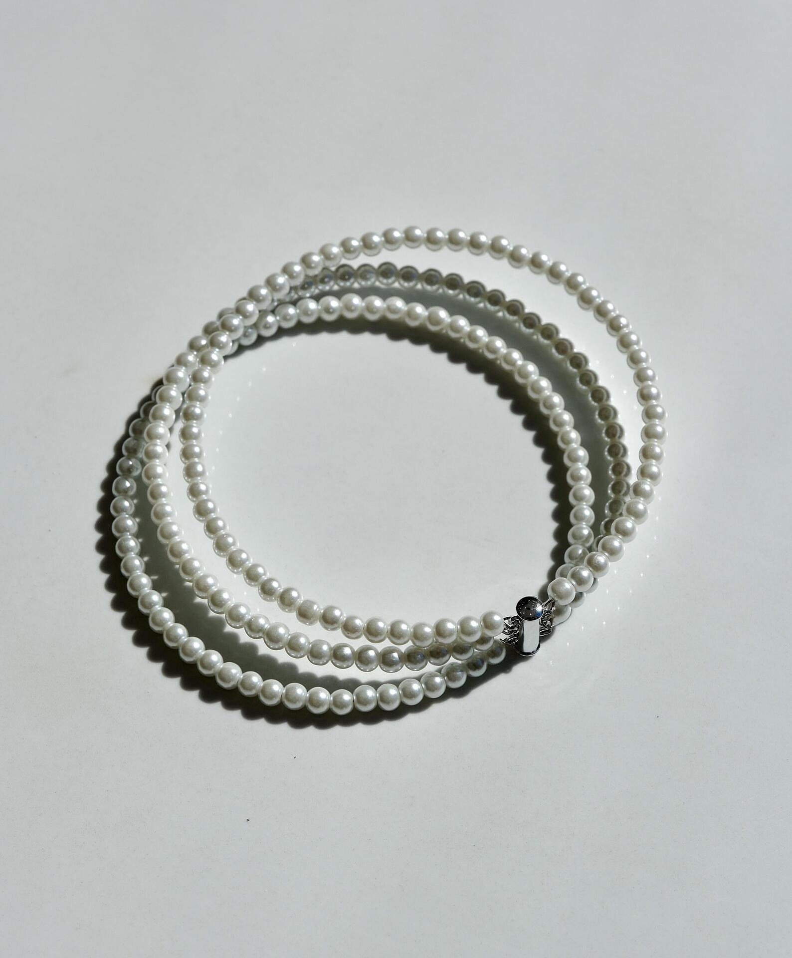 Pearl necklace/choker with pearl earrings set