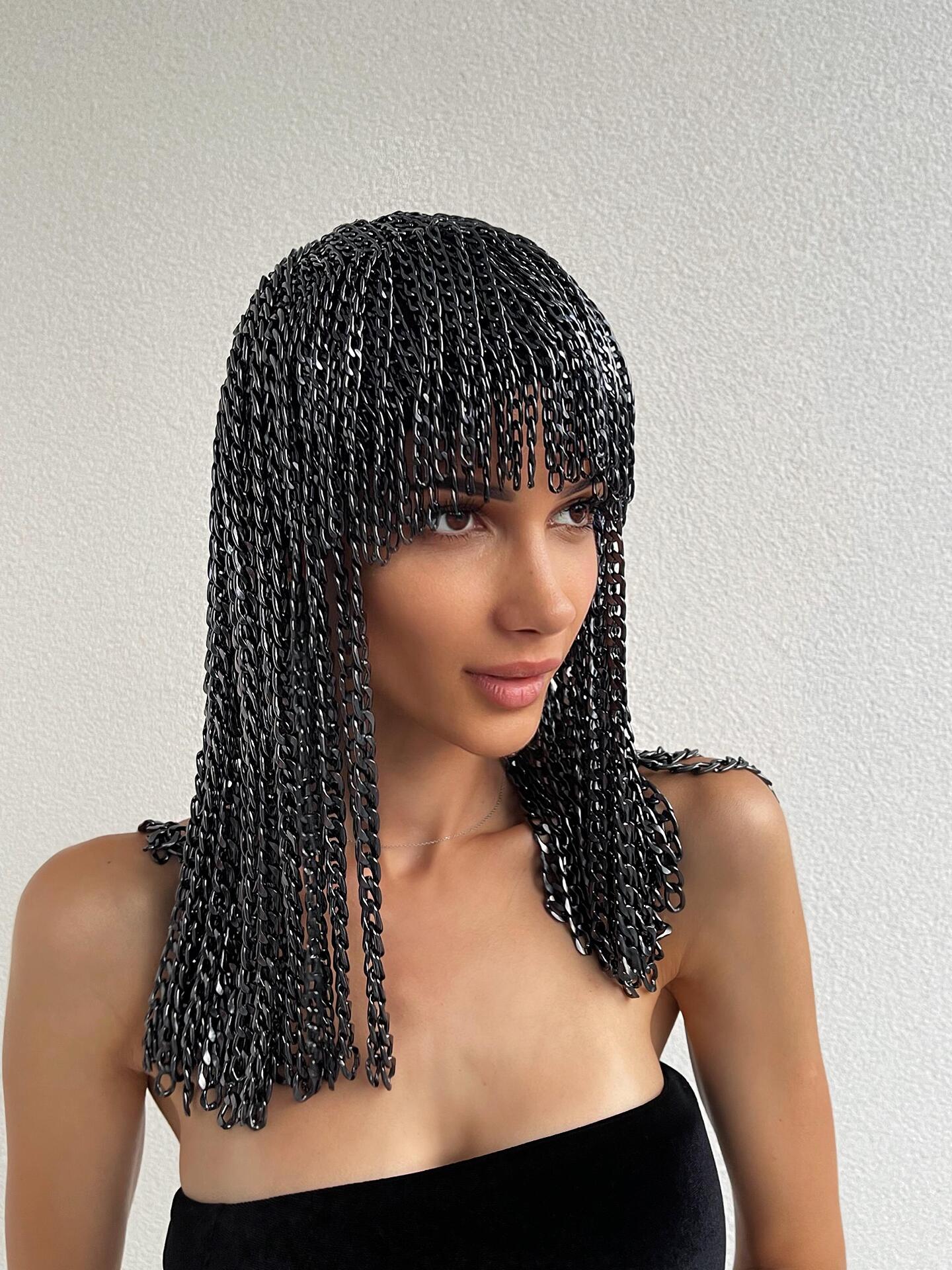 Wig with dark gray chains