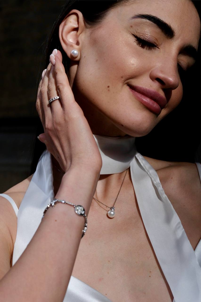 Silver set with pearls: Faith 