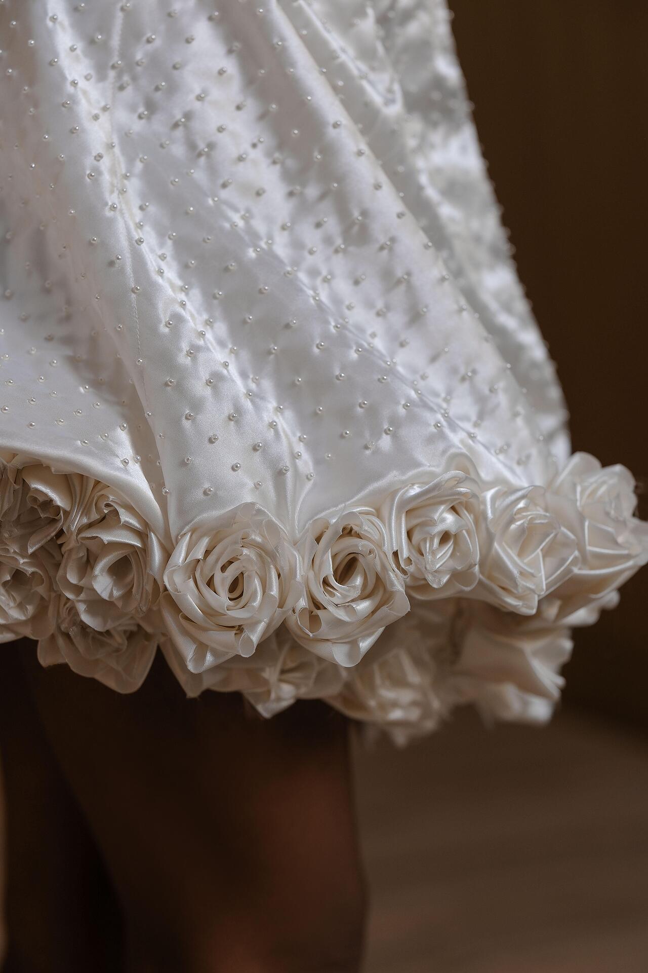 Handmade short white dress: Cupcake