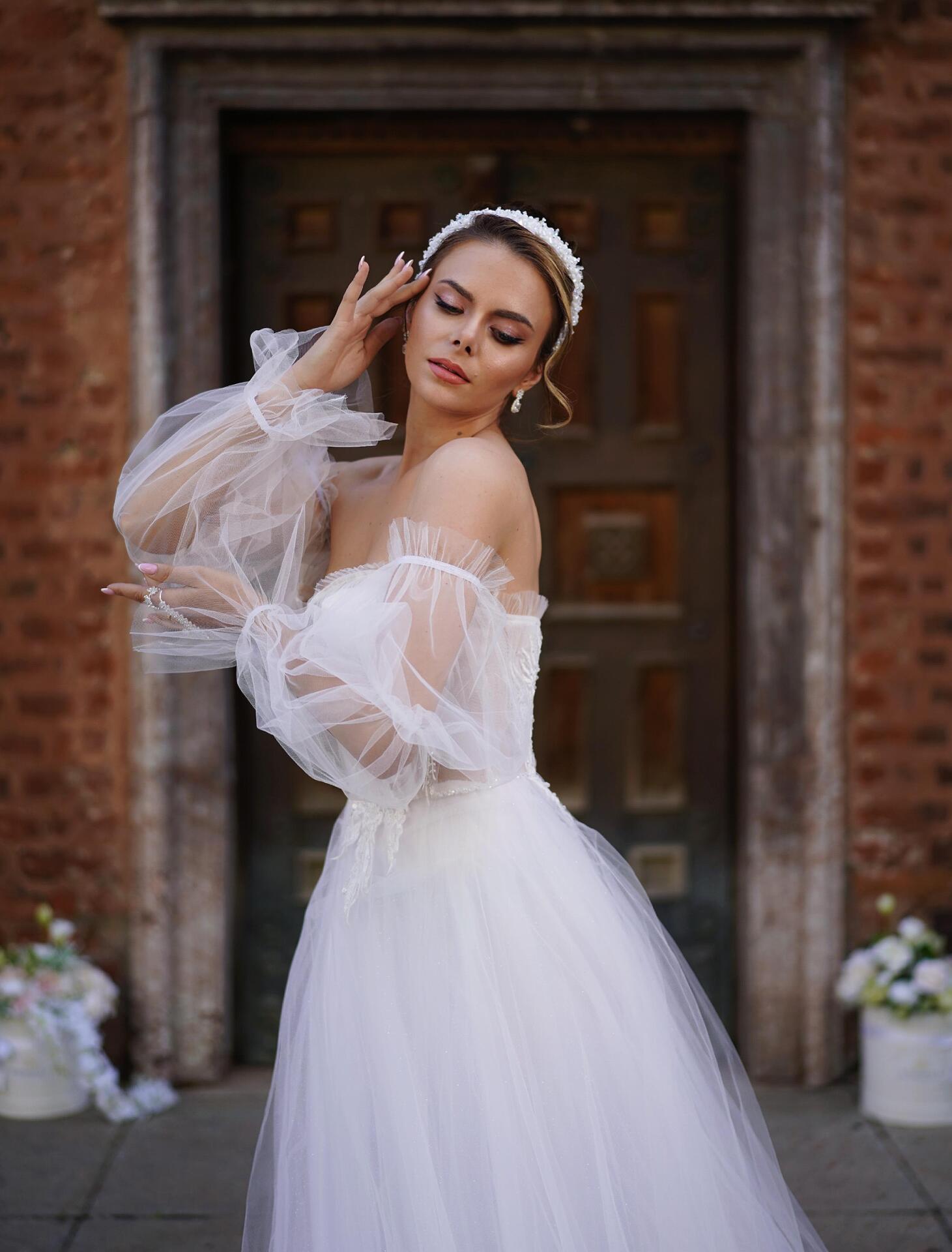 Dress: Wedding Cloud