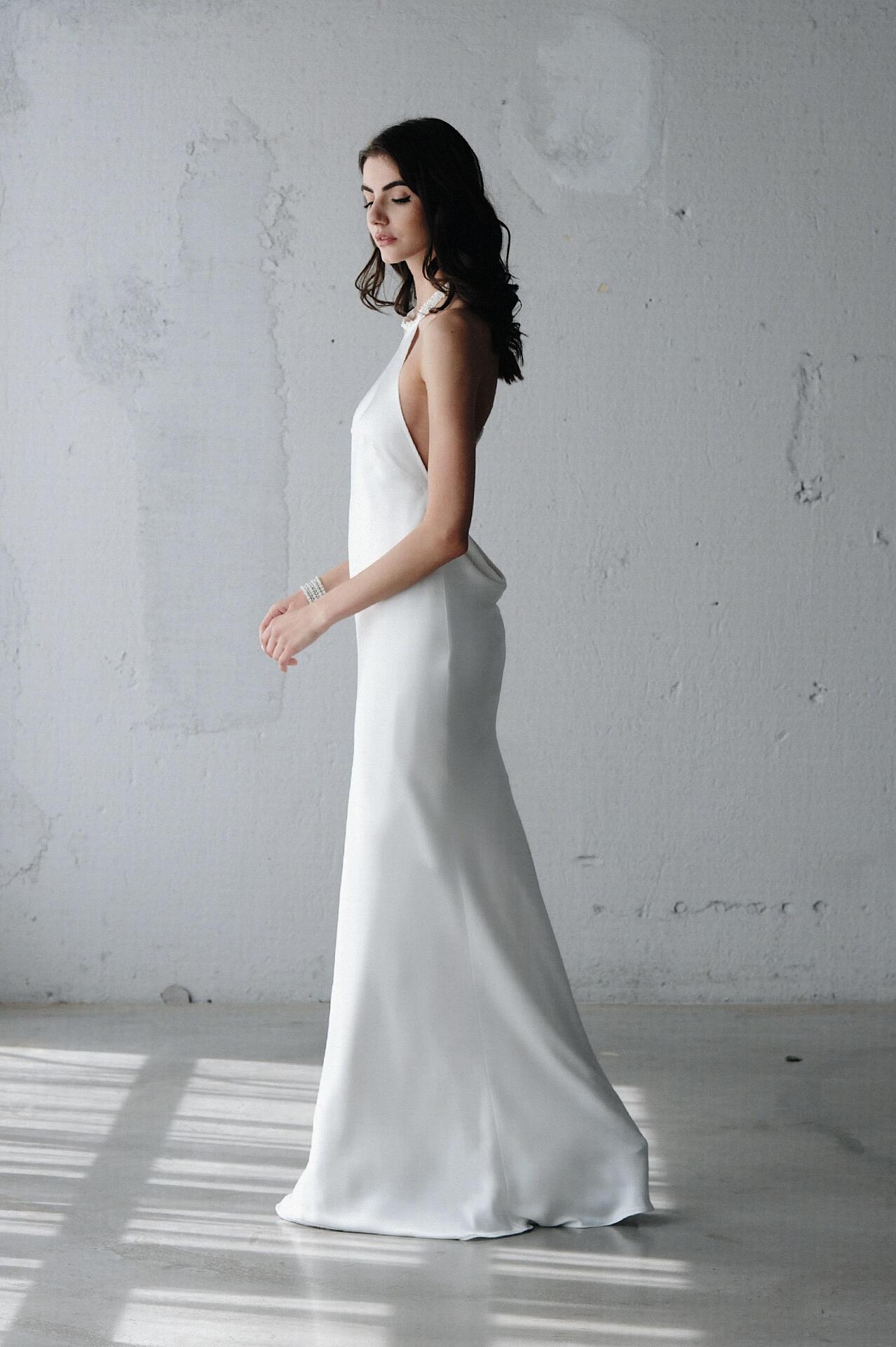 Dress: White Touch