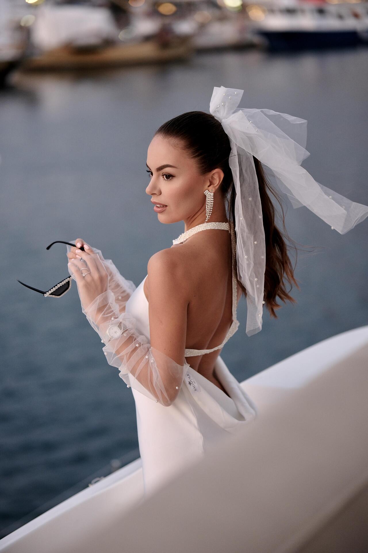 Dress: White Touch