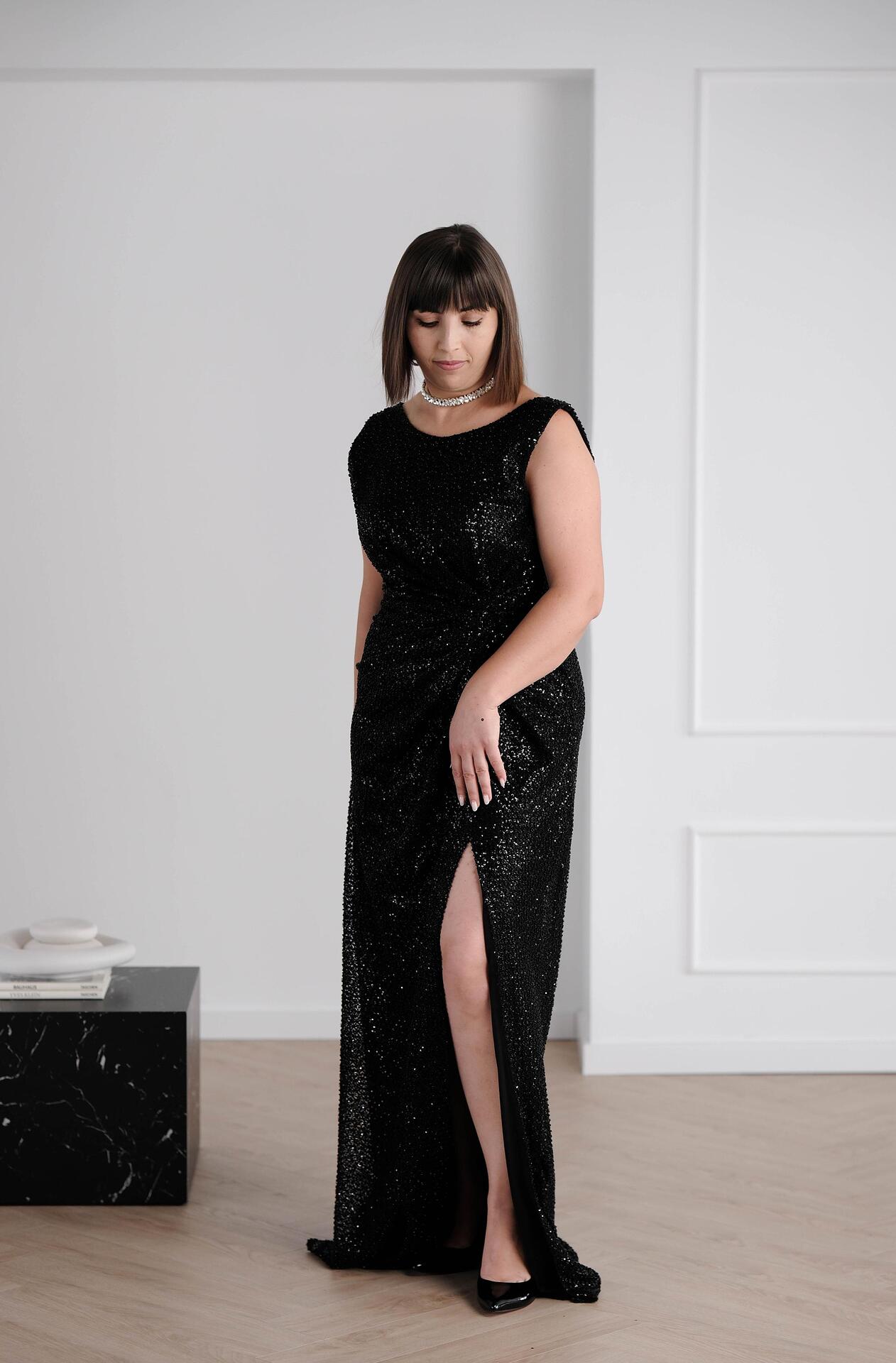 Shiny black dress (M-XXL) : Tatiana