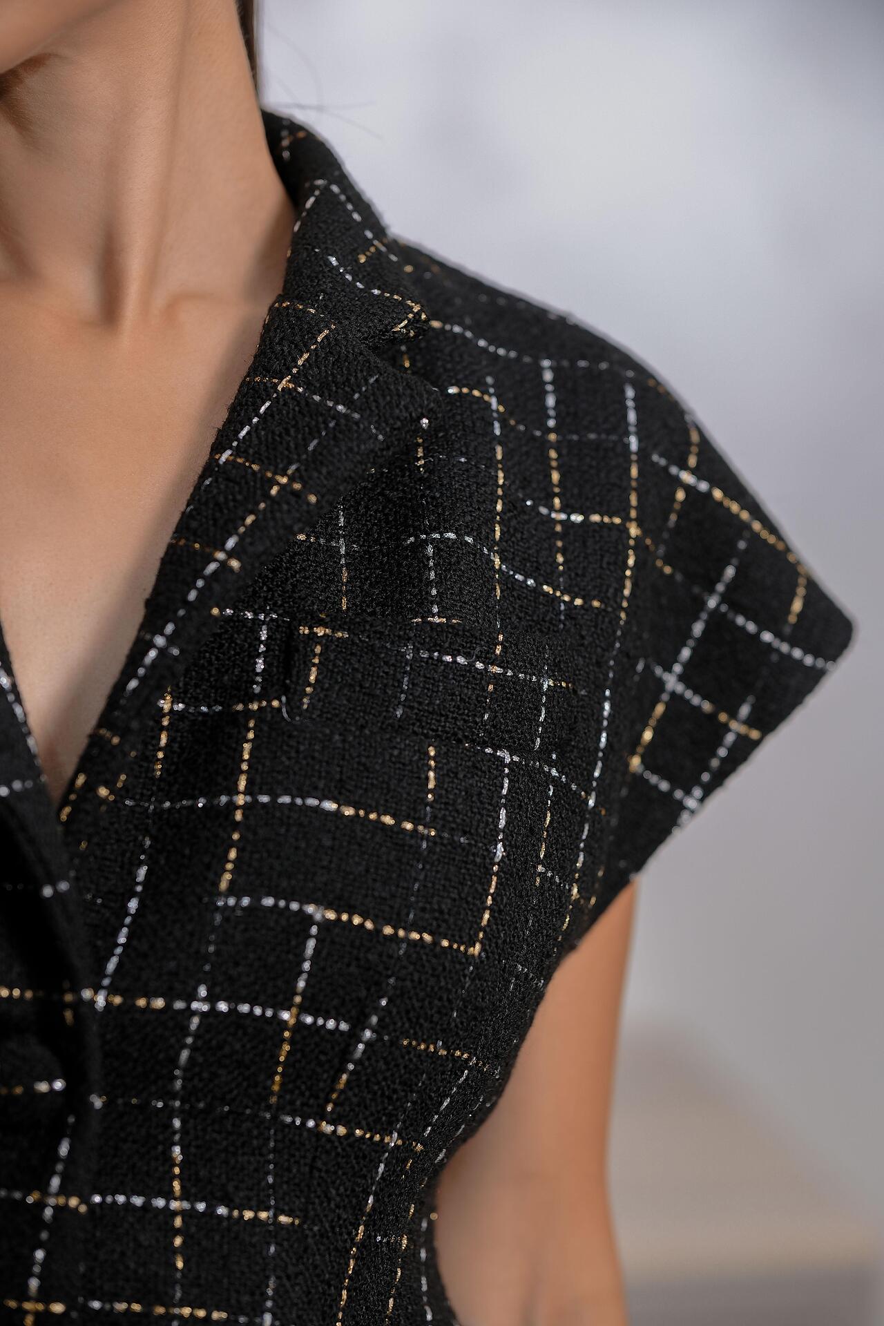Checkered jacket/vest: Halo