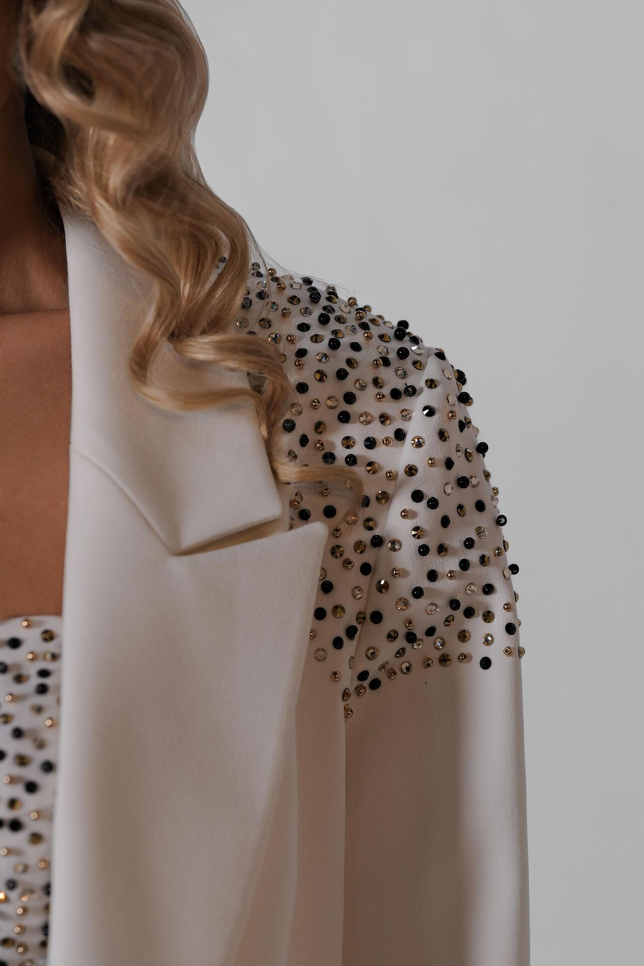 Jacket with hand-stitched crystals in white: Renew 
