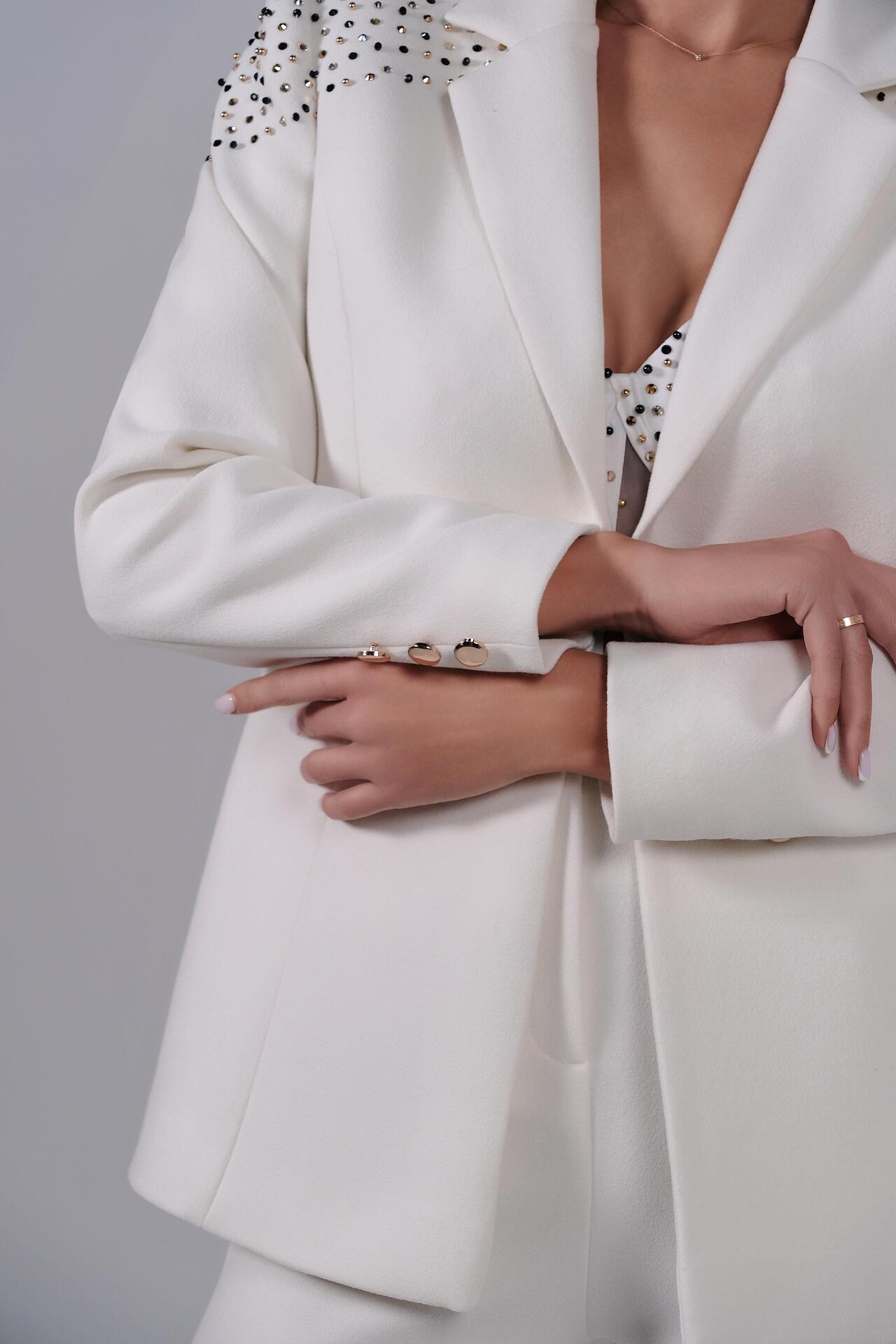 Jacket with hand-stitched crystals in white: Renew 