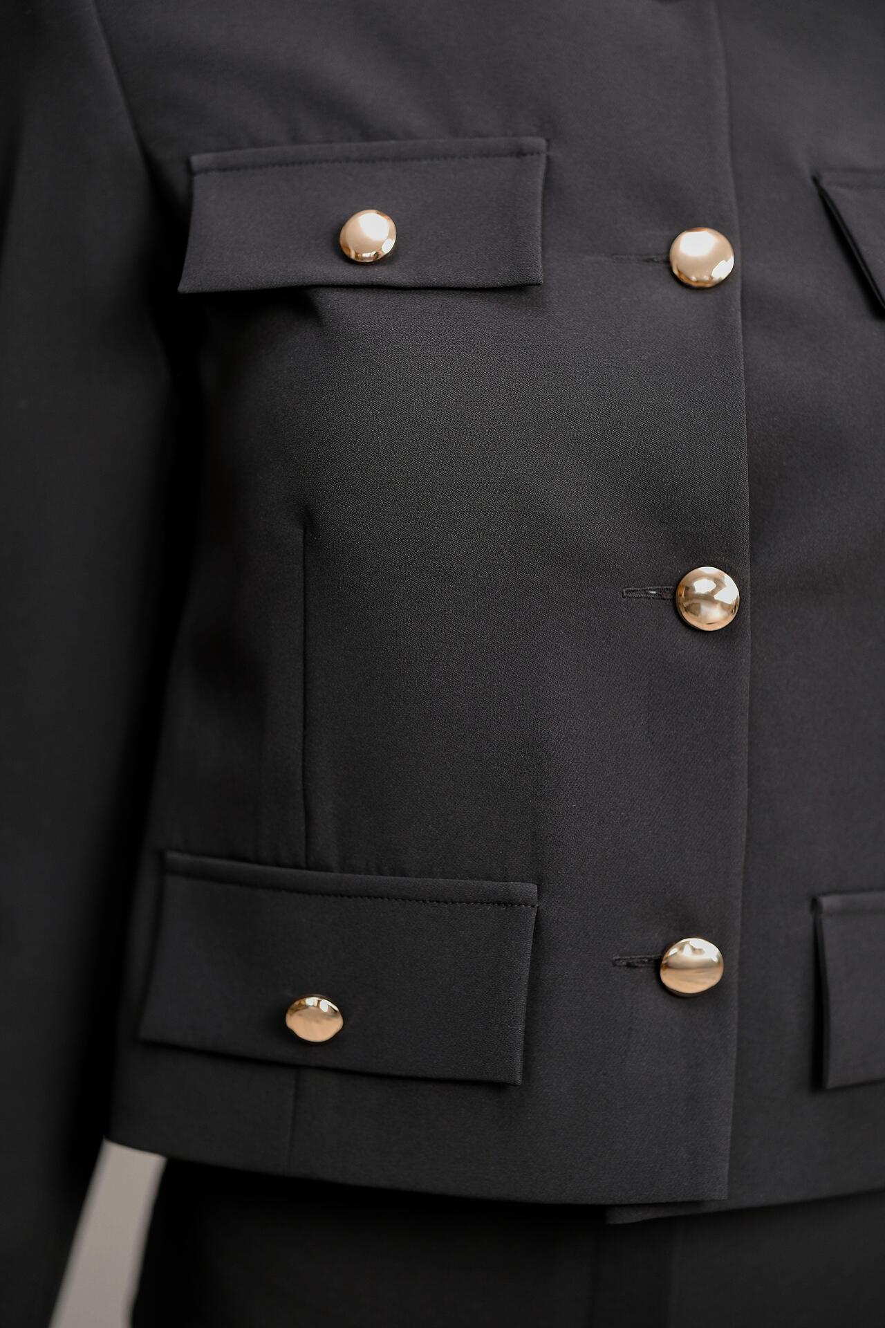 Jacket with gold buttons: Plams