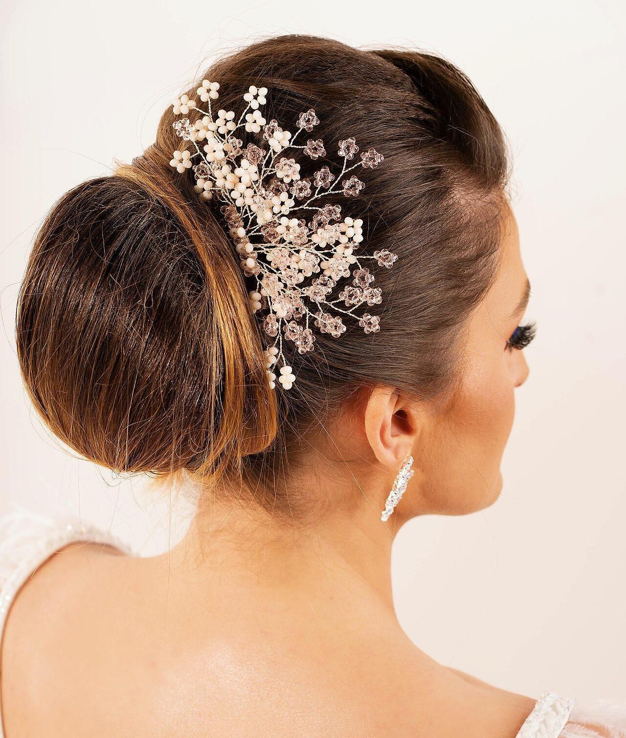 Hair clip with pink crystals