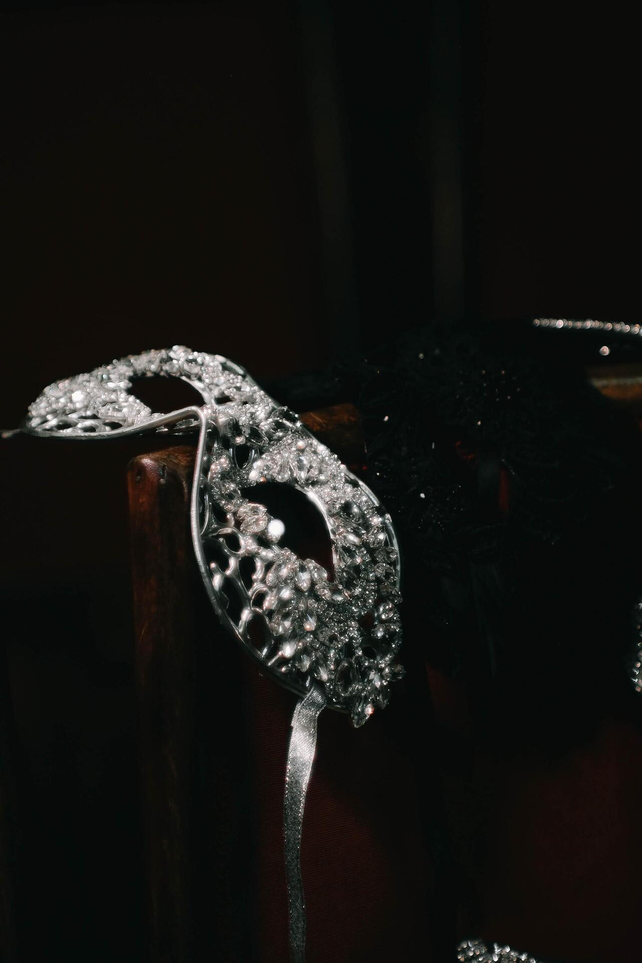 Silver stage mask with stones: Diora