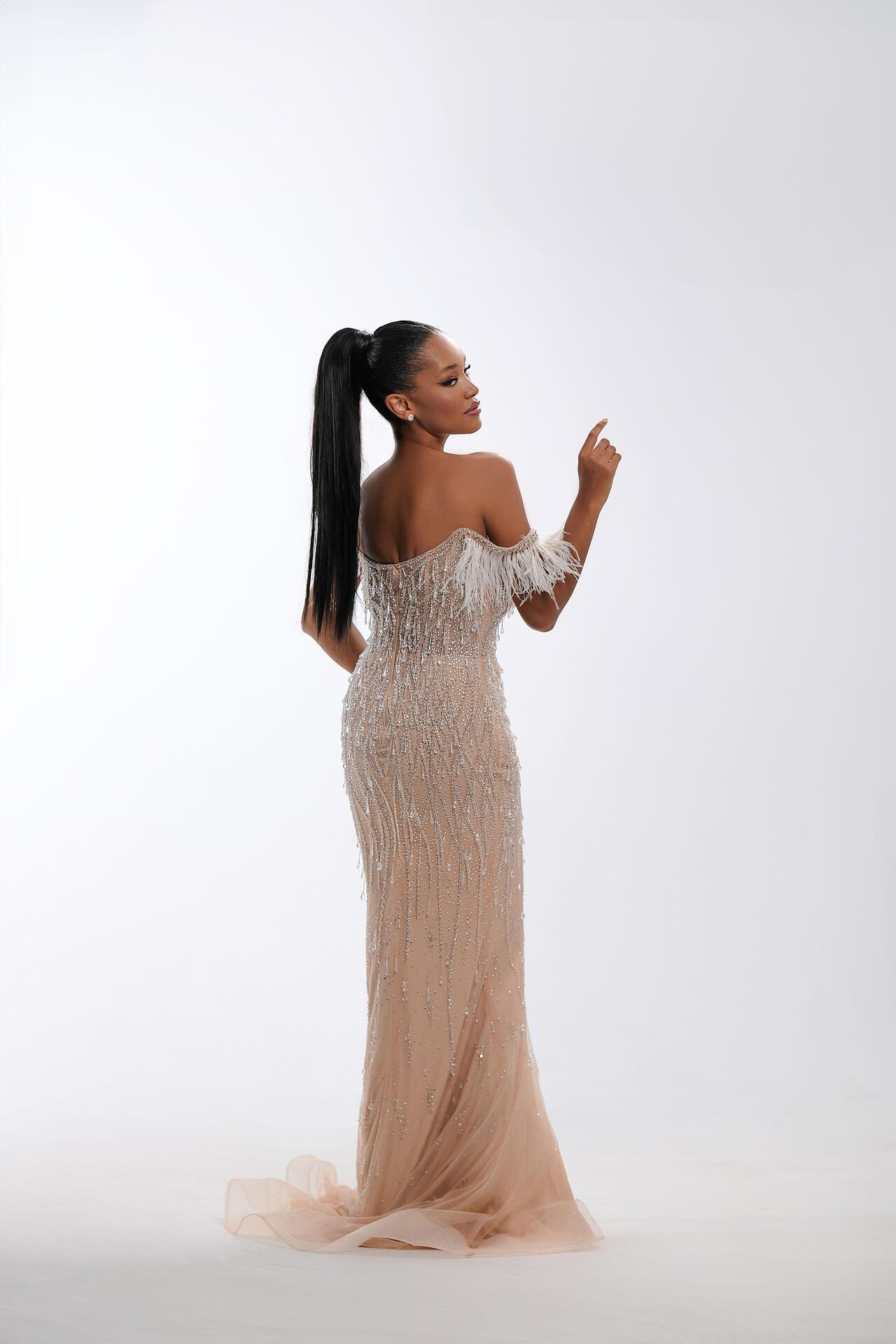 Evening dress with crystals in nude color: Tiana