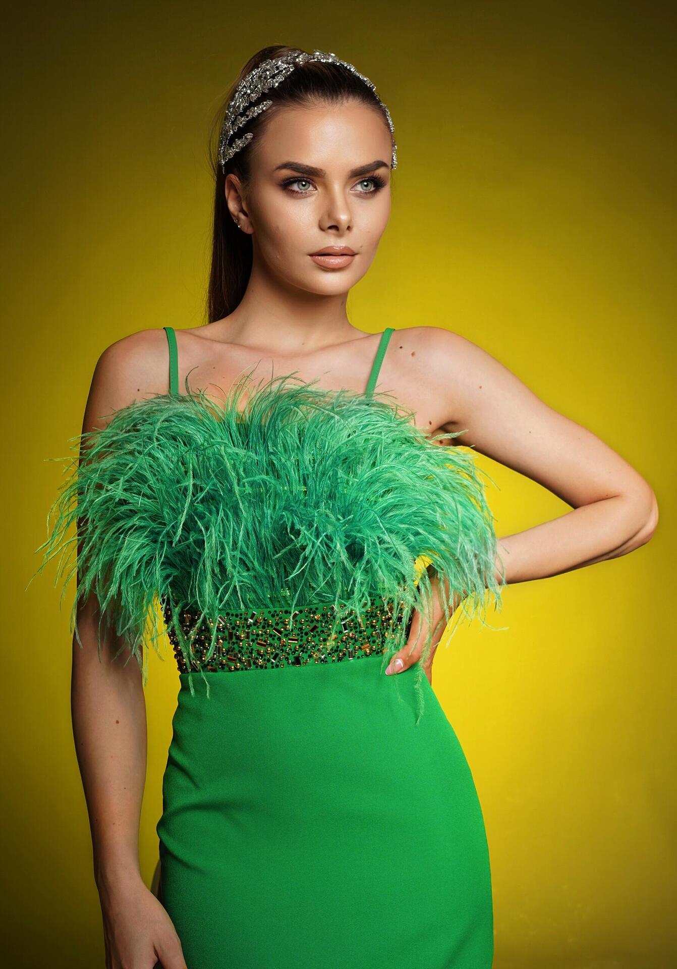 Accessory: Volume Hair Accessory with Crystals