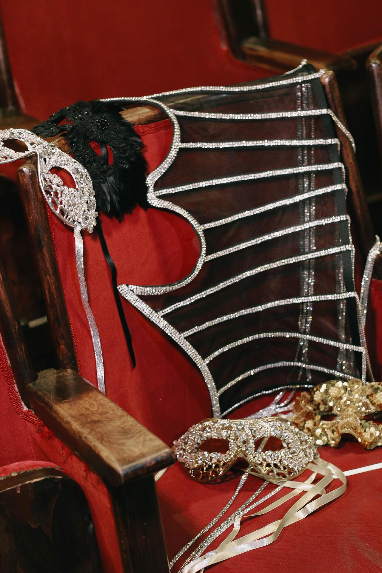 Golden stage mask with stones: Masquerade