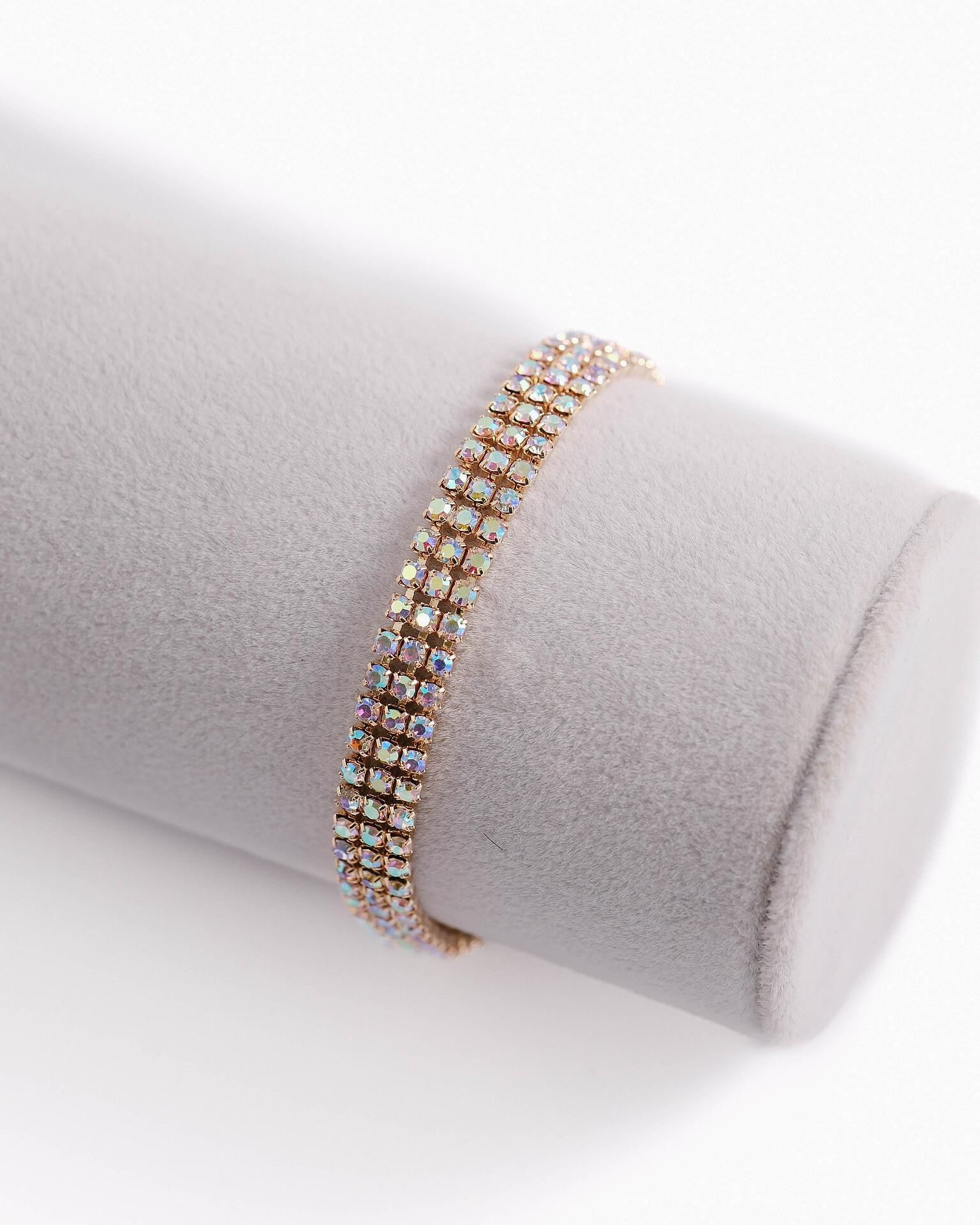Thin gold bracelet with crystals